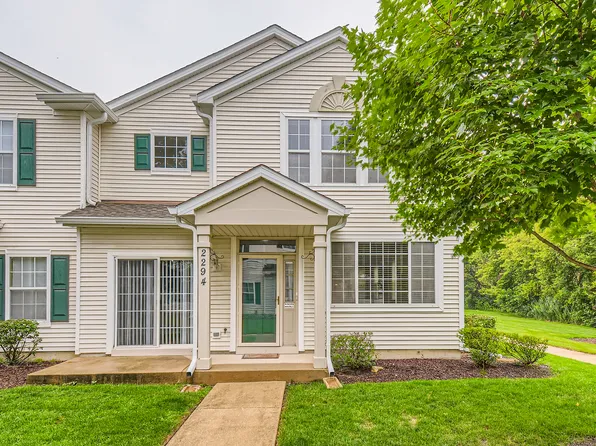 2294 Reflections Dr Unit 2294, Aurora, IL 60502