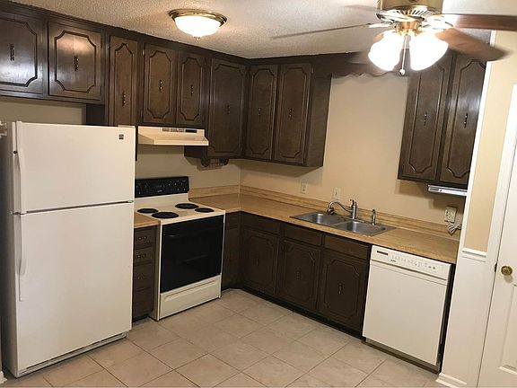 3rd image of 149 McMurray Cir