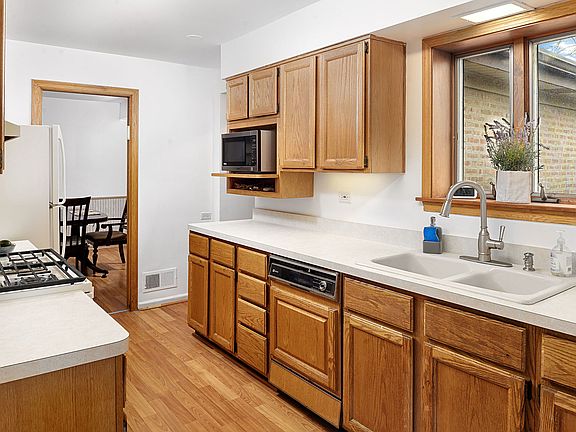 5th image of 8515 Central Park Ave