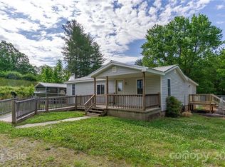 1373 Coopers Gap Rd, Mill Spring, NC 28756