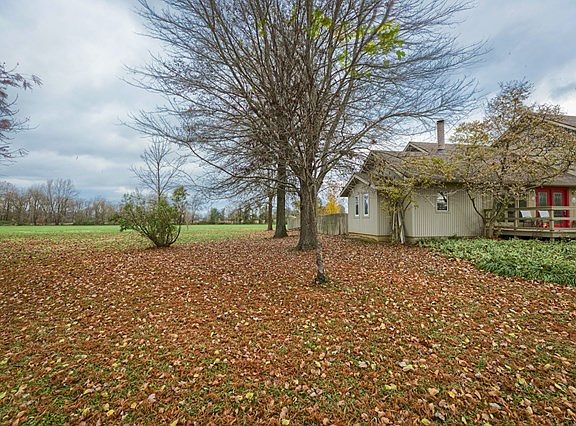 4th image of 2632 Chatham Ln