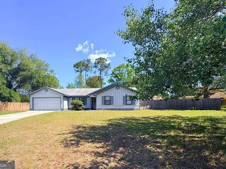 142 Woodvalley Ct — Photo 4