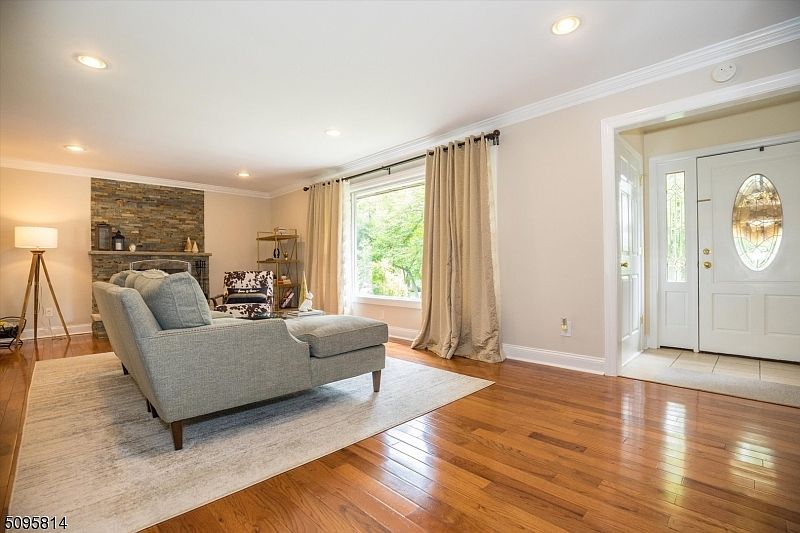 241 Pembrook Rd, Mountainside, NJ 07092 Zillow