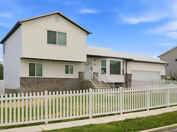 3867 S Ditsie Dr W, Magna, UT 84044