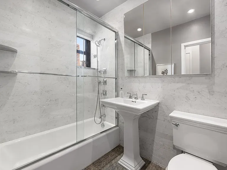 170 E 92nd St #5C — Photo 11