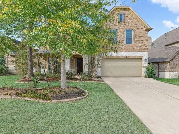 35 N Wheatleigh Dr, Tomball, TX 77375