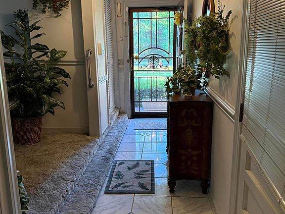 4th image of 604 Eleanor Street