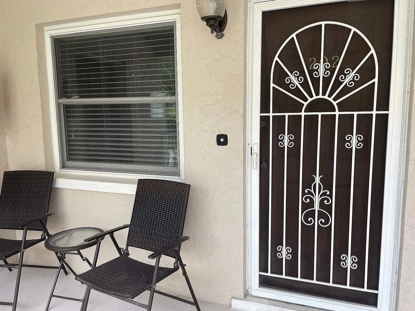 Old Naples Near The Beach Annual Or Seasonal 1 Bed/1 Bath — Photo 2