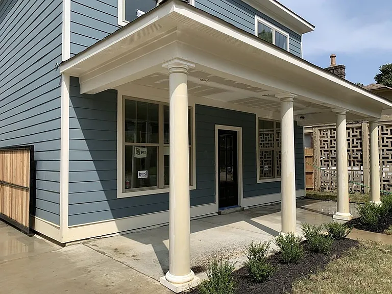 2374 Forrest Ave — Photo 4