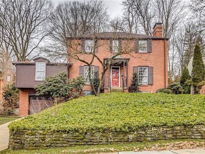 40 Brucewood Dr, Mt Lebanon, PA, 15228
