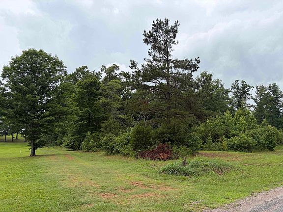 3rd image of 745 Foster Rd