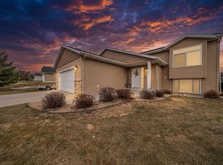1816 Spruce Grove Trl, Detroit Lakes, MN 56501