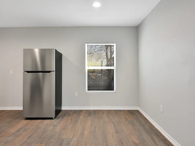 6205 Lovett Ave #L — Photo 12