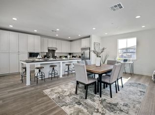 119 La Lomita Dr, Escondido, CA 92026
