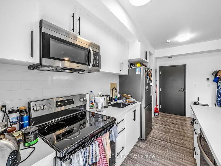 148 Glenlake Ave #8 — Photo 12