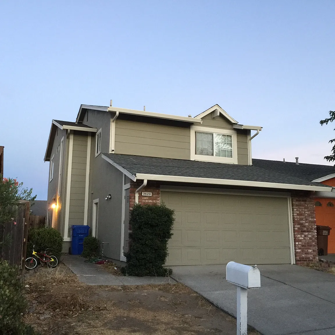 3620 Desanie Cir photo 1