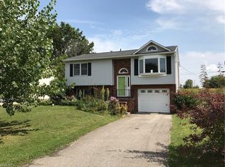 242 Robin St, Apple Creek, OH 44606
