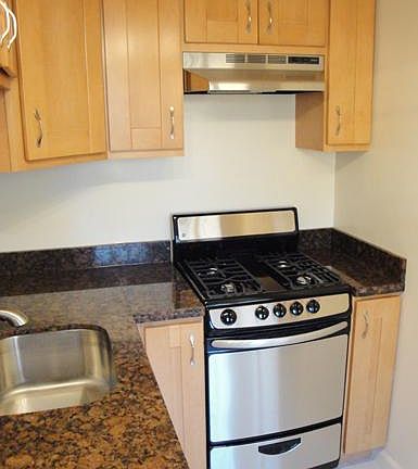 3rd image of 925 Jones St APT 502