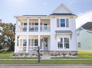 123 Grande View Dr, Biloxi, MS 39531