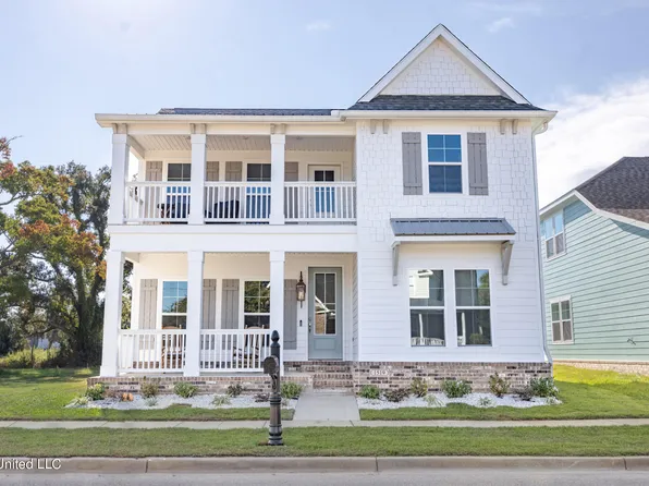 135 Grande View Dr, Biloxi, MS 39531