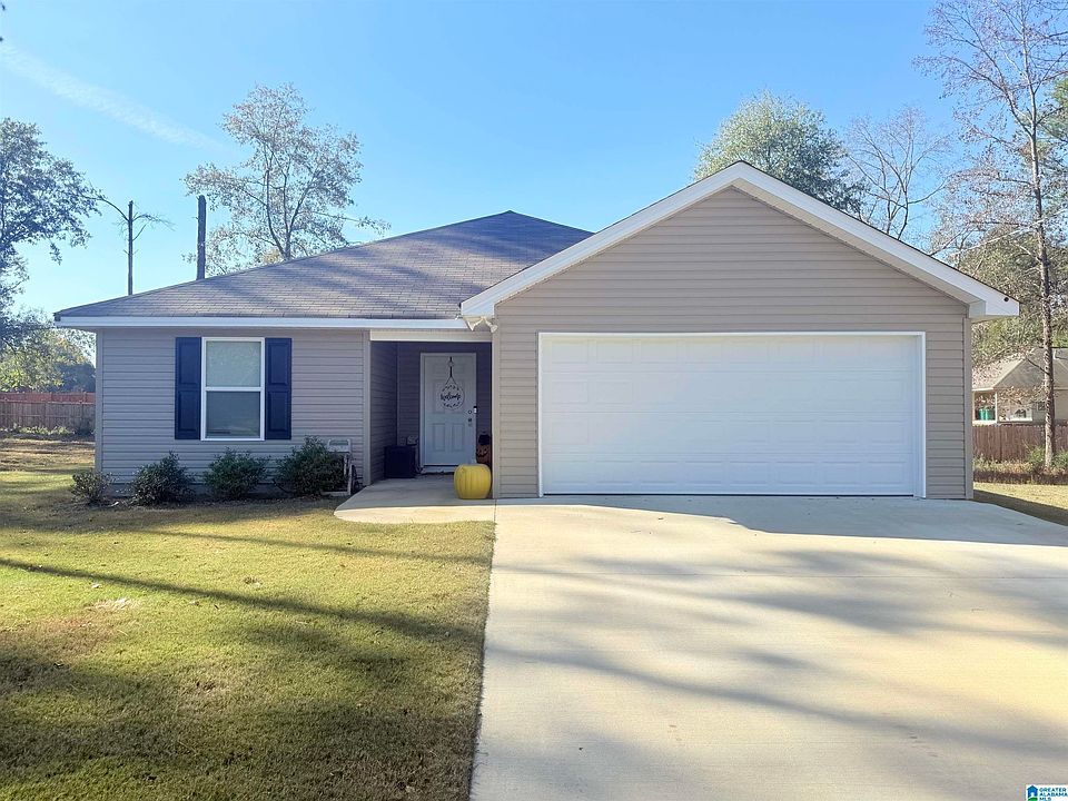 1st image of 16432 Ramsey Dr