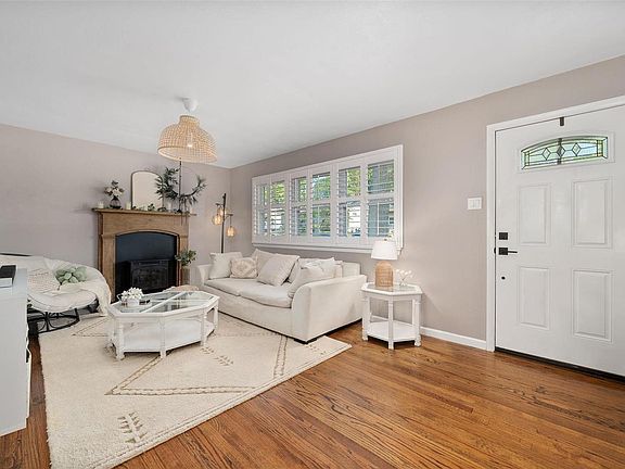 5th image of 312 Martigney Dr
