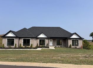 205 Shimmering Moon Dr, Somerset, KY 42503
