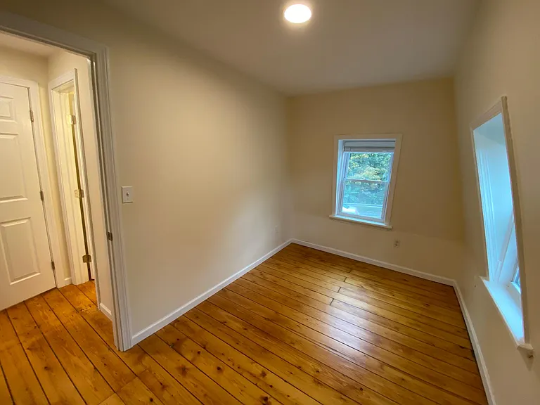 321 Roosevelt Dr #321 — Photo 7