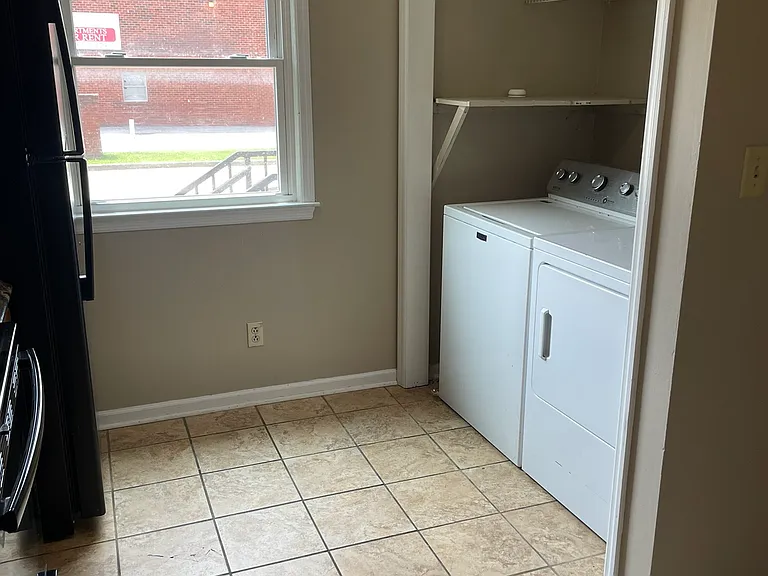 352 High St #6 — Photo 64