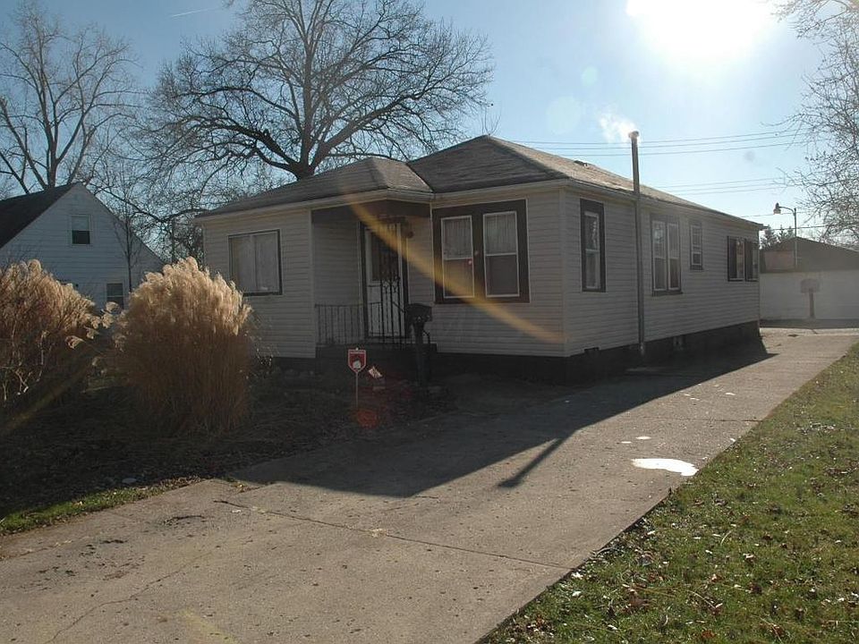 2nd image of 2073 Mecca Rd