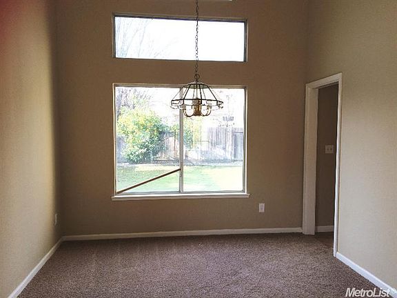 4th image of 8926 White Star Way