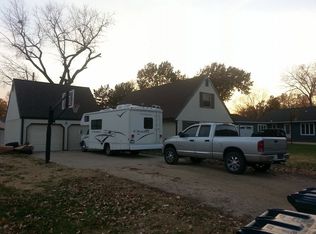 2007 E 35th Ave, Hutchinson, KS 67502