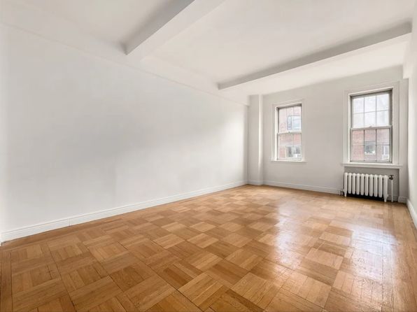 24 5th Ave APT 1611