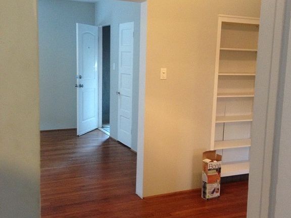 2nd image of 3911 Woodleigh St APT 4