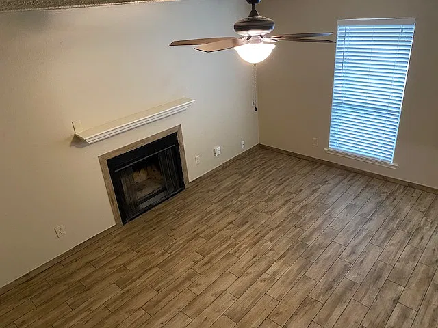 2 bed, 2.5 bath, 1128 sqft, $1,395 — Photo 2