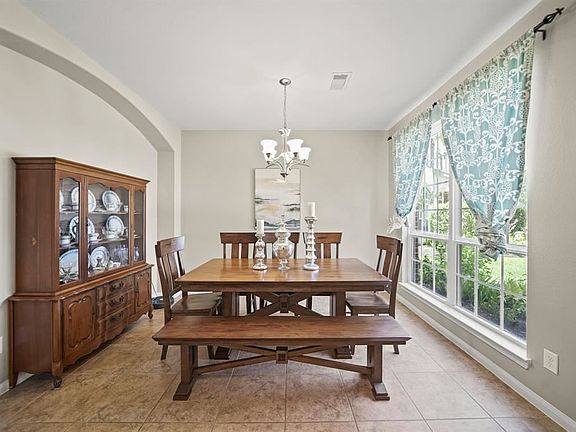 4th image of 6822 Bears Path Ln