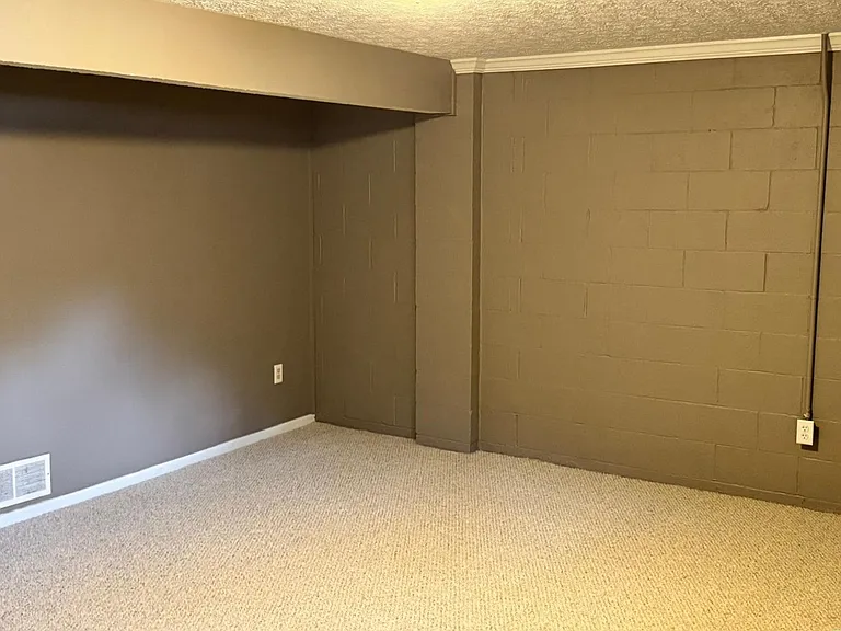 1238 Michigan Ave — Photo 16