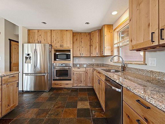 4th image of 93 River Front Rd