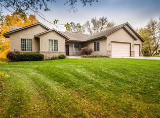 25401 Redwing Ave, New Prague, MN 56071