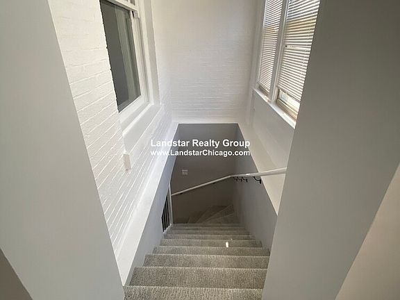 5th image of 1222 W Rosemont Ave APT 1