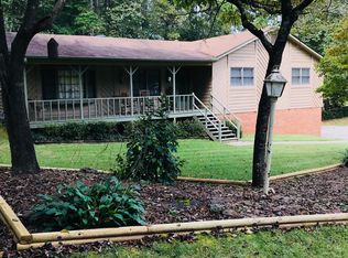 208 Bascomb Ln, Woodstock, GA 30189