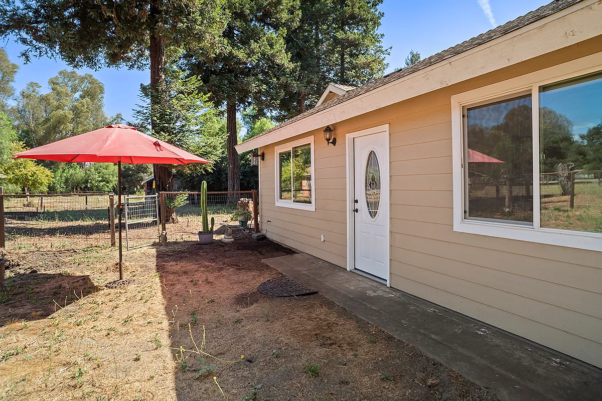 2629 North Twin Oaks Valley Road - ADU — Photo 2
