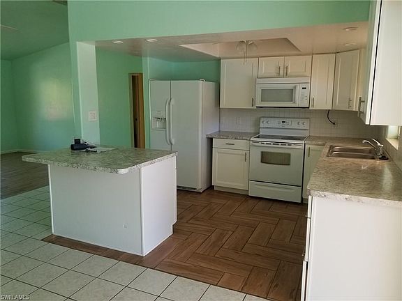 4th image of 1814 Four Mile Cove Pkwy