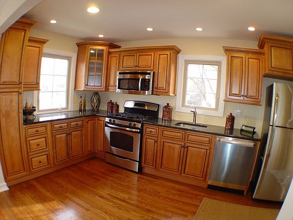 NEW CABINETS/APPLIANCES