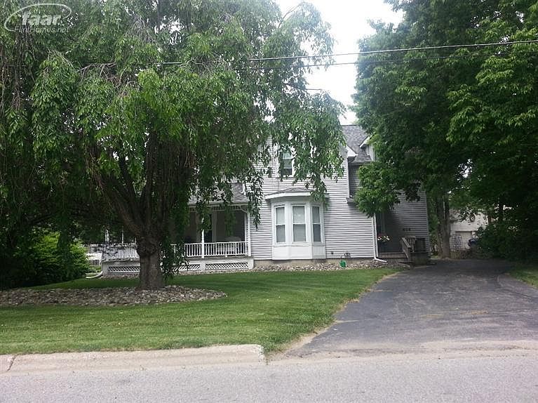1st image of 409 Hut West Dr