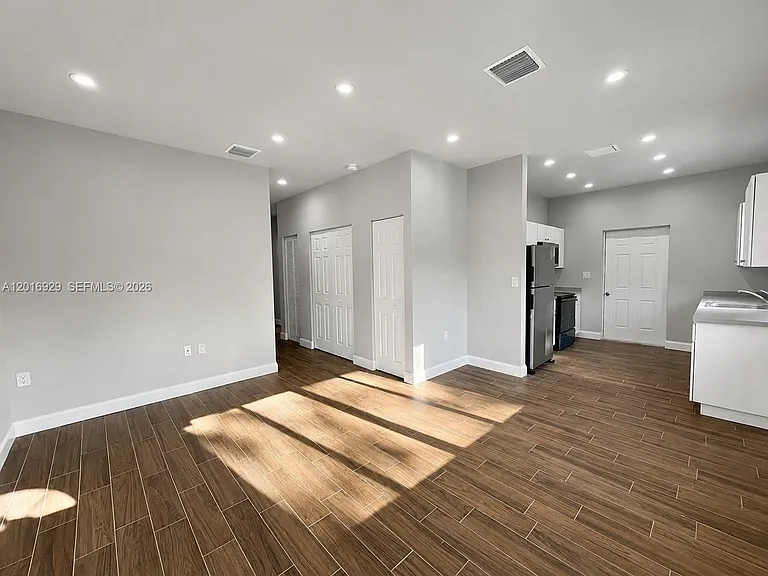 4721 NW 15th Ct #1 — Photo 3