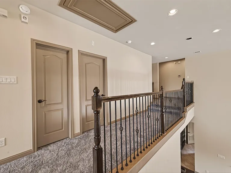 27411 Manor Falls Ln — Photo 20