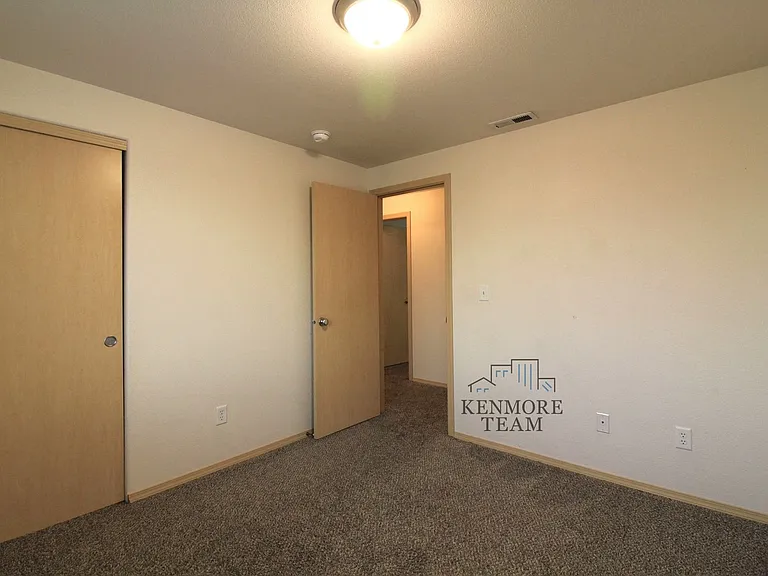 8819 Oliver Dr — Photo 8