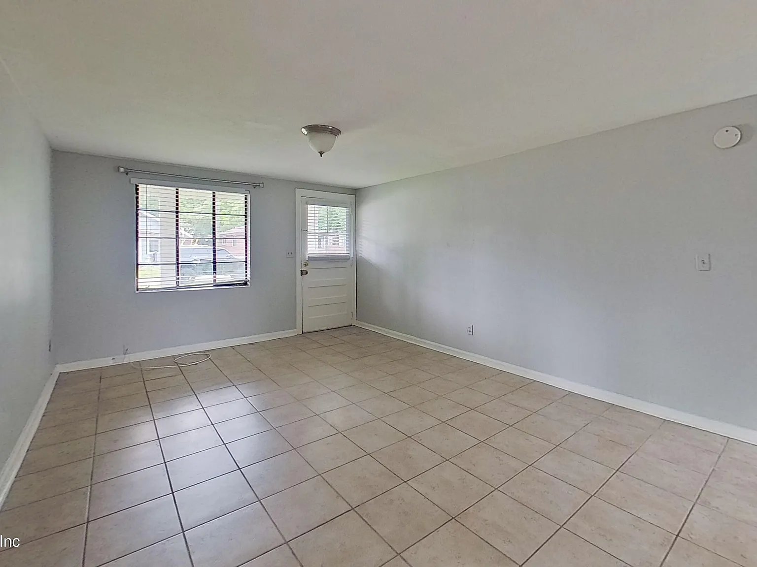 1 bed, 1.0 bath, 840 sqft, $990 — Photo 4