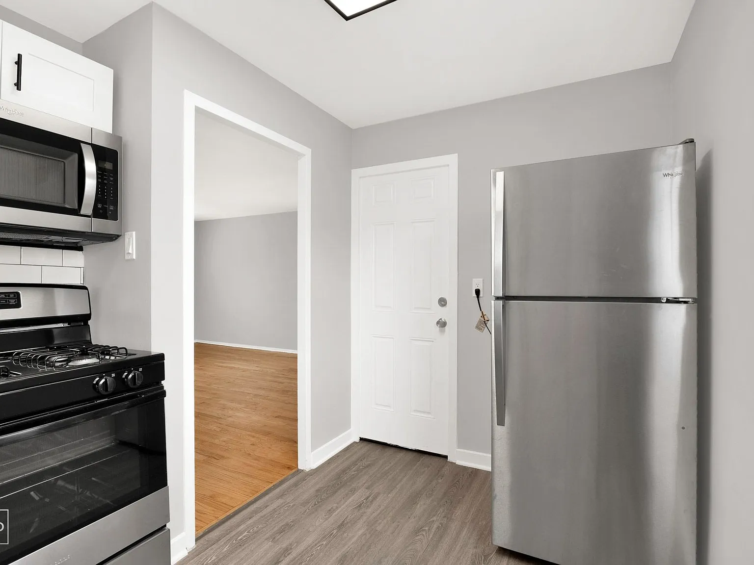 Oakwood Townhomes — Photo 4